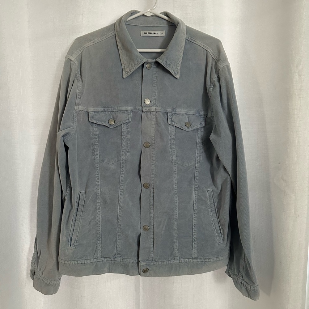 The Cords & CO Corduroy Jacket in Color Denim Blue in Size XL